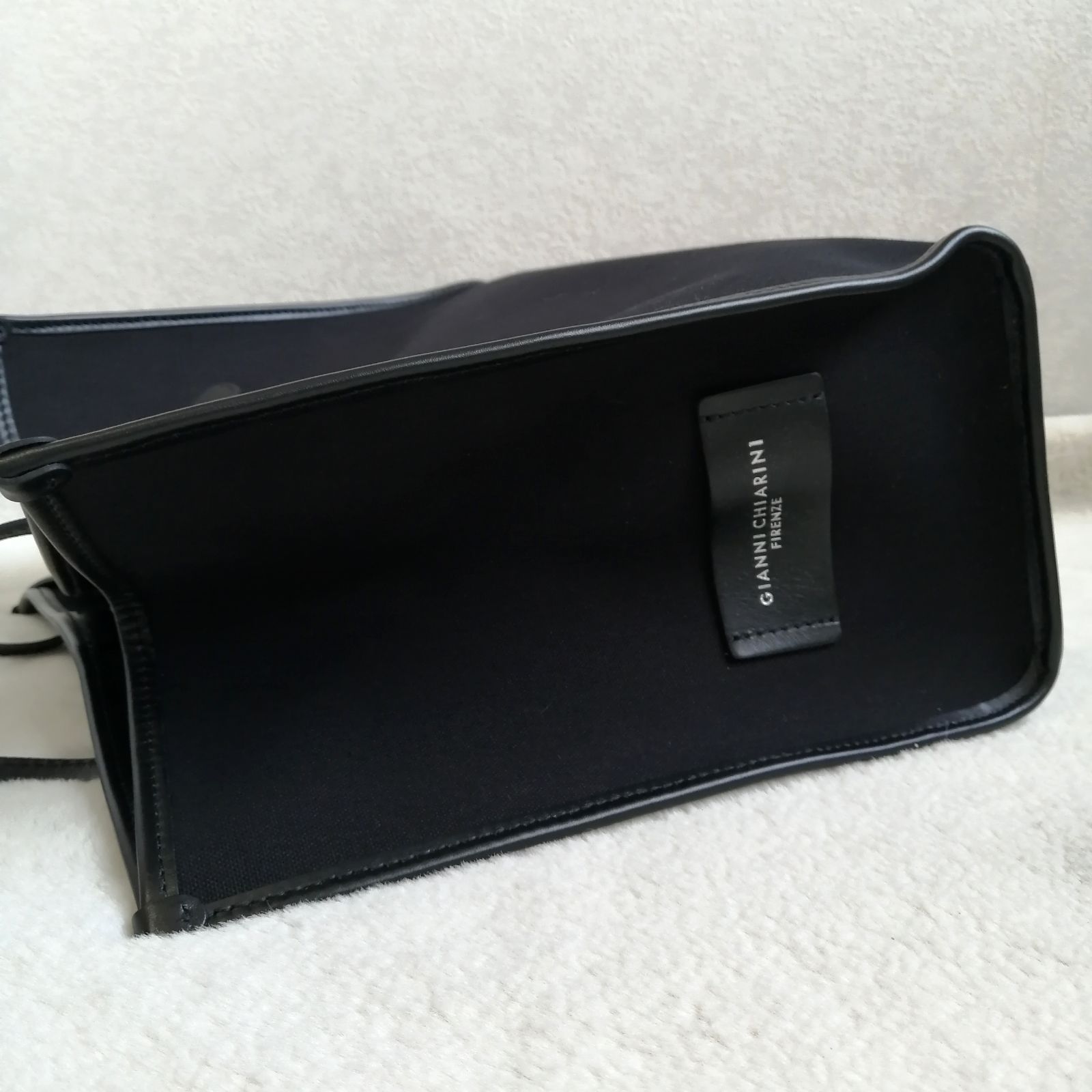 未使用タグ付☆ジャンニキアリーニ トートバッグ マルチェッラ M