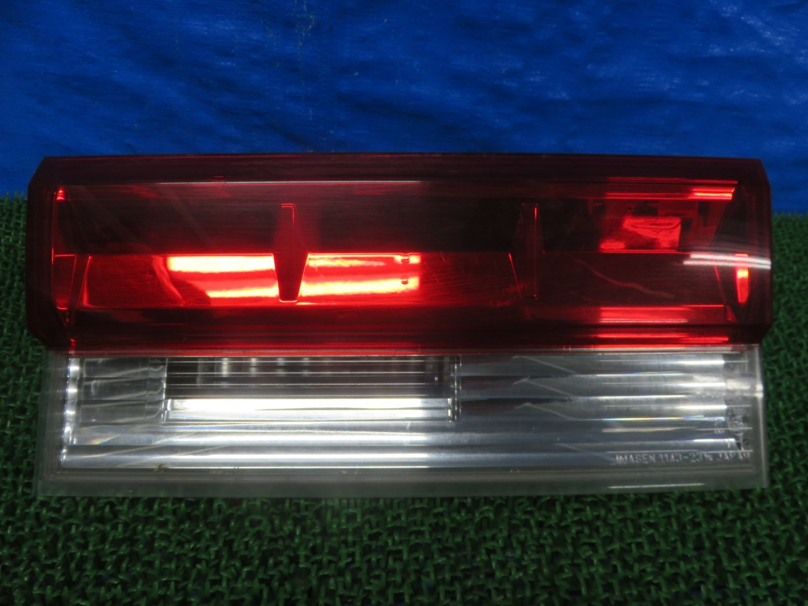 ☆SFC4082/動作OK 三菱 デリカ D:5 CV5W CV2W CV4W 純正 テールライト