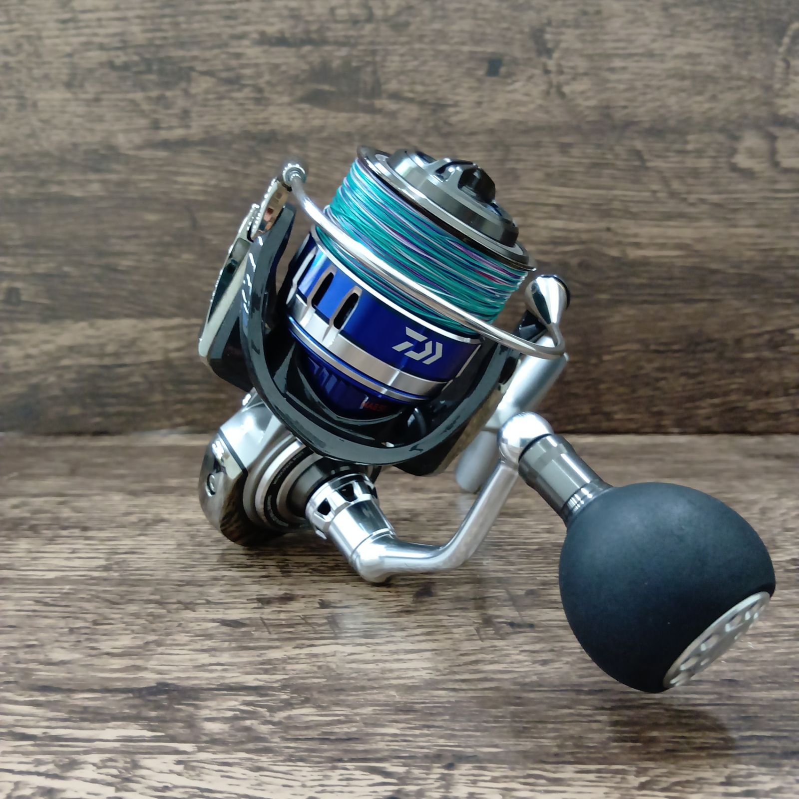 ダイワ 17ソルティガBJ 3500H ★美品かと ダイワ(DAIWA) 17 ソルティガ BJ 3500H ボディー 15ソルティガ 4000H