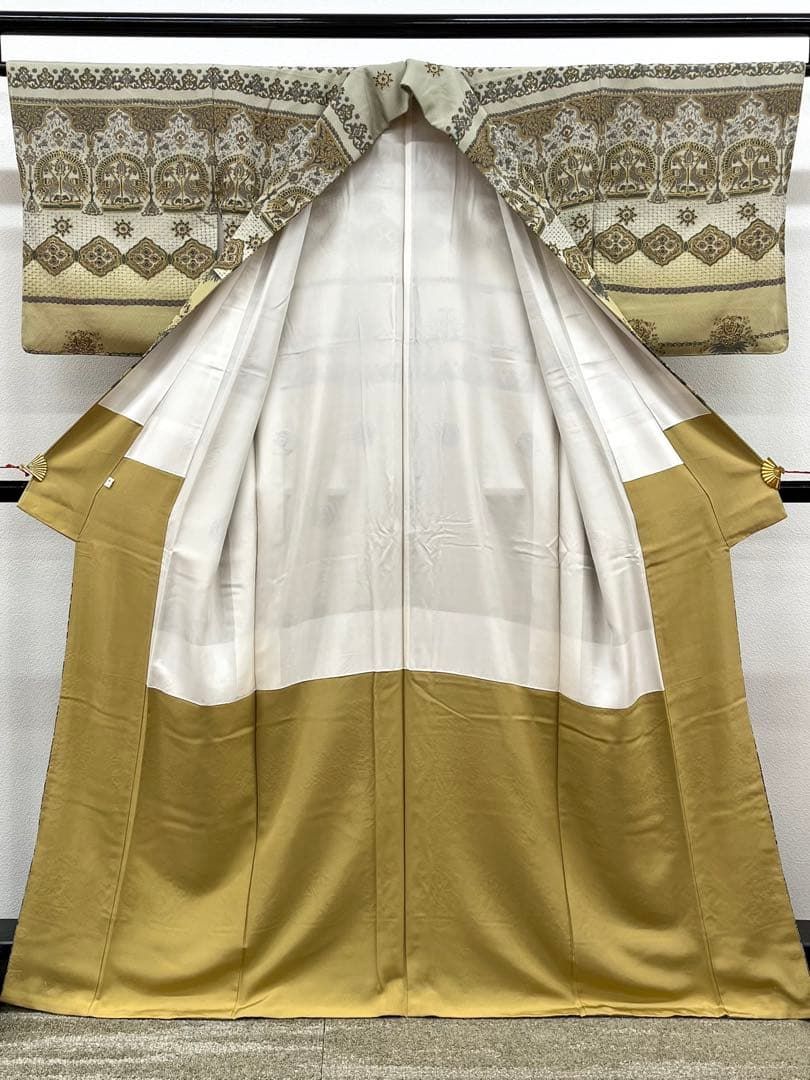 総汕頭刺繍 蘇州刺繍 訪問着 向かい鳥 動物 正絹 躾糸付き A128 - メルカリ