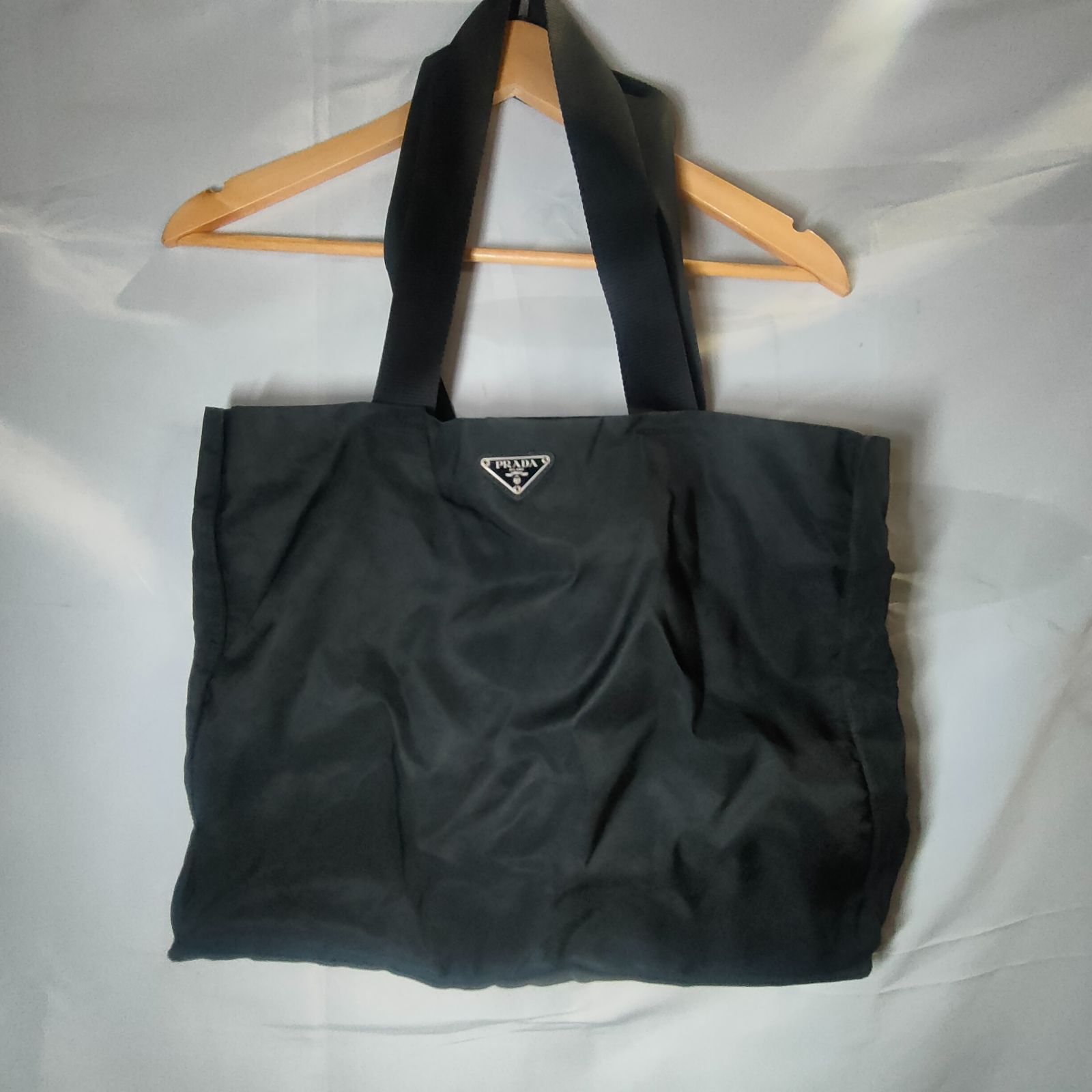 4【中古美品】PRADA プラダ トートバッグ 三角ロゴ 黒 軽量 マザーズ 
