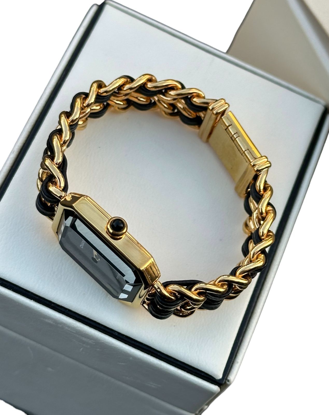 クオーツ黒文字盤ゴールド電池交換済