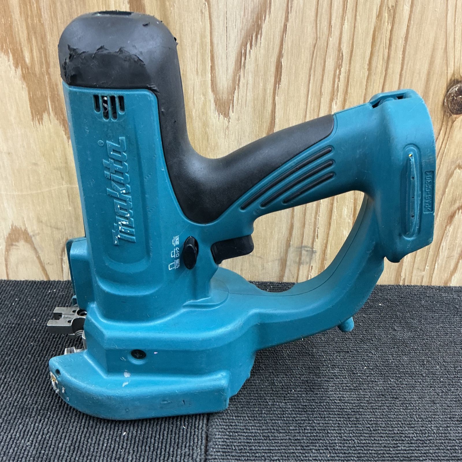 マキタ makita 14 4 Vコードレス全ネジカッター SC 101 DZ