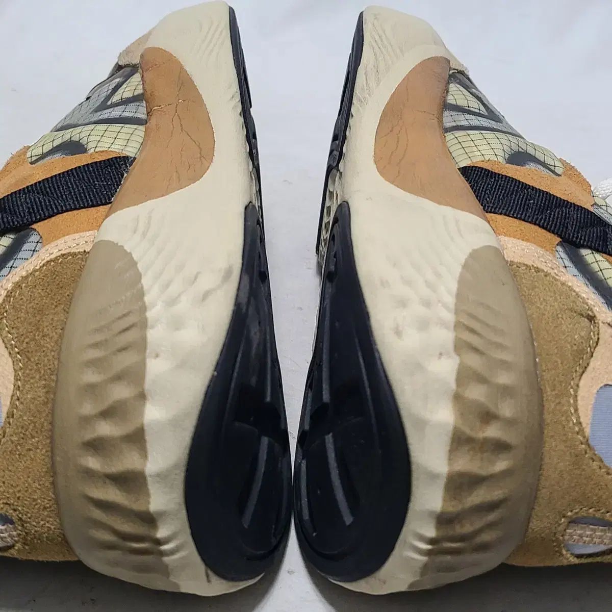 バスケシューズ