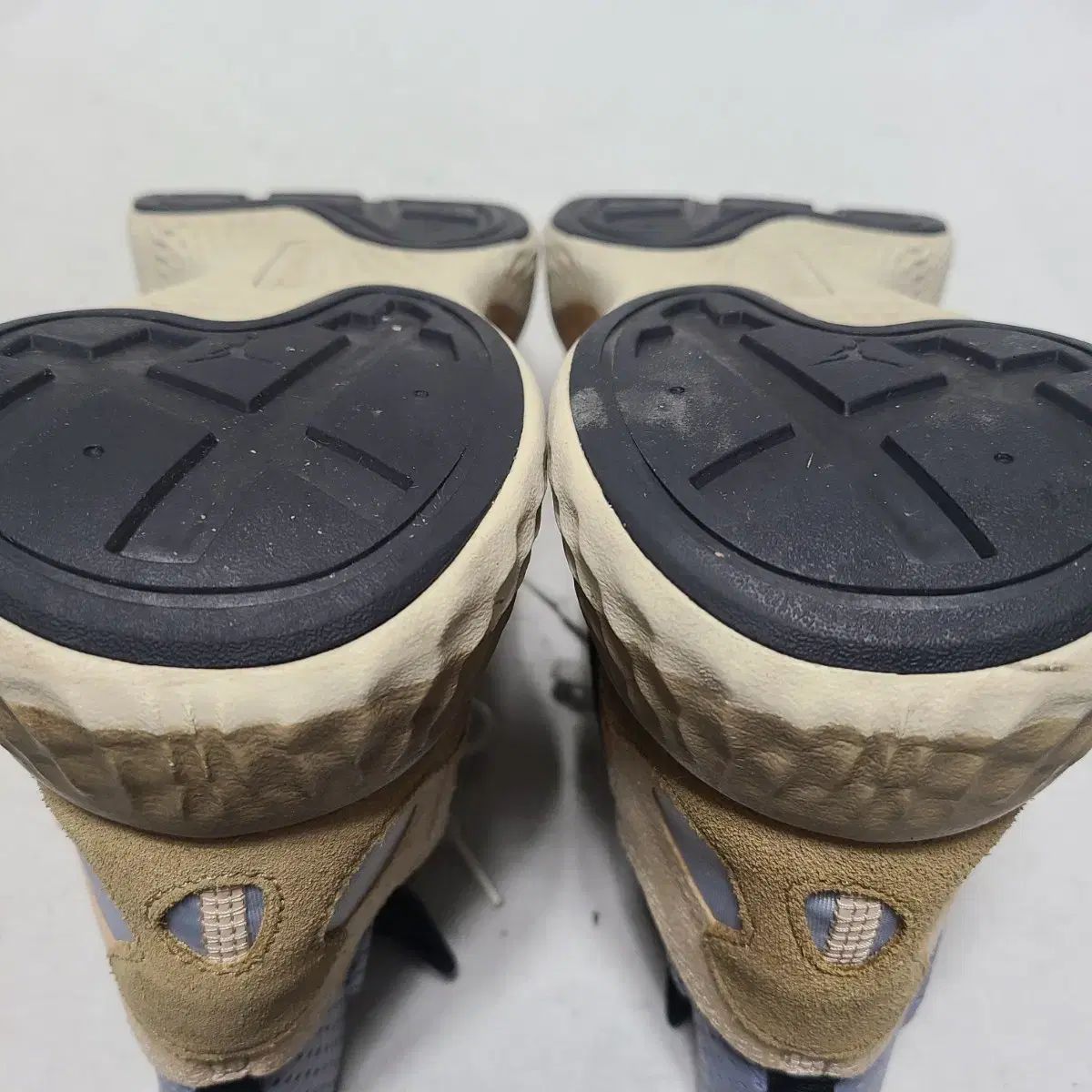 SP バスケシューズ