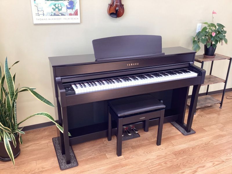 メンテナンス＆クリーニング済み ヤマハ CLP 645 R ニューダークローズウッド 2019年製 電子ピアノ 88鍵盤 木製鍵盤 YAMAHA Clavinova クラビノーバ 千葉 東京 神奈川 埼玉 愛知 電 の配送設置込