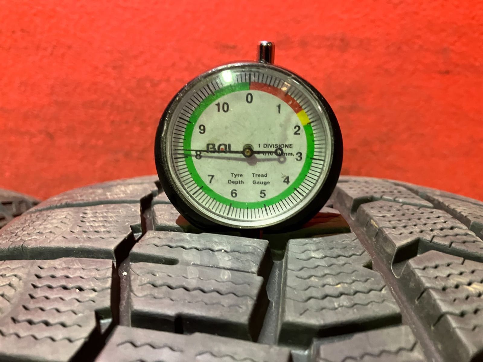 スタッドレスタイヤ 245 40 R 18 DUNLOP WM 02 4本SET