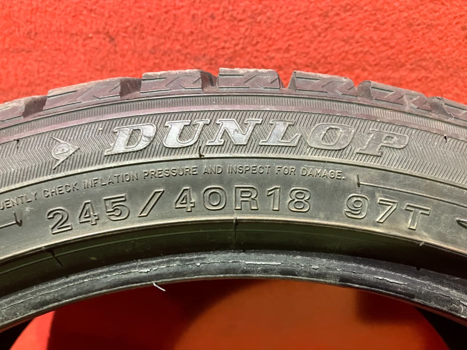 スタッドレスタイヤ 245