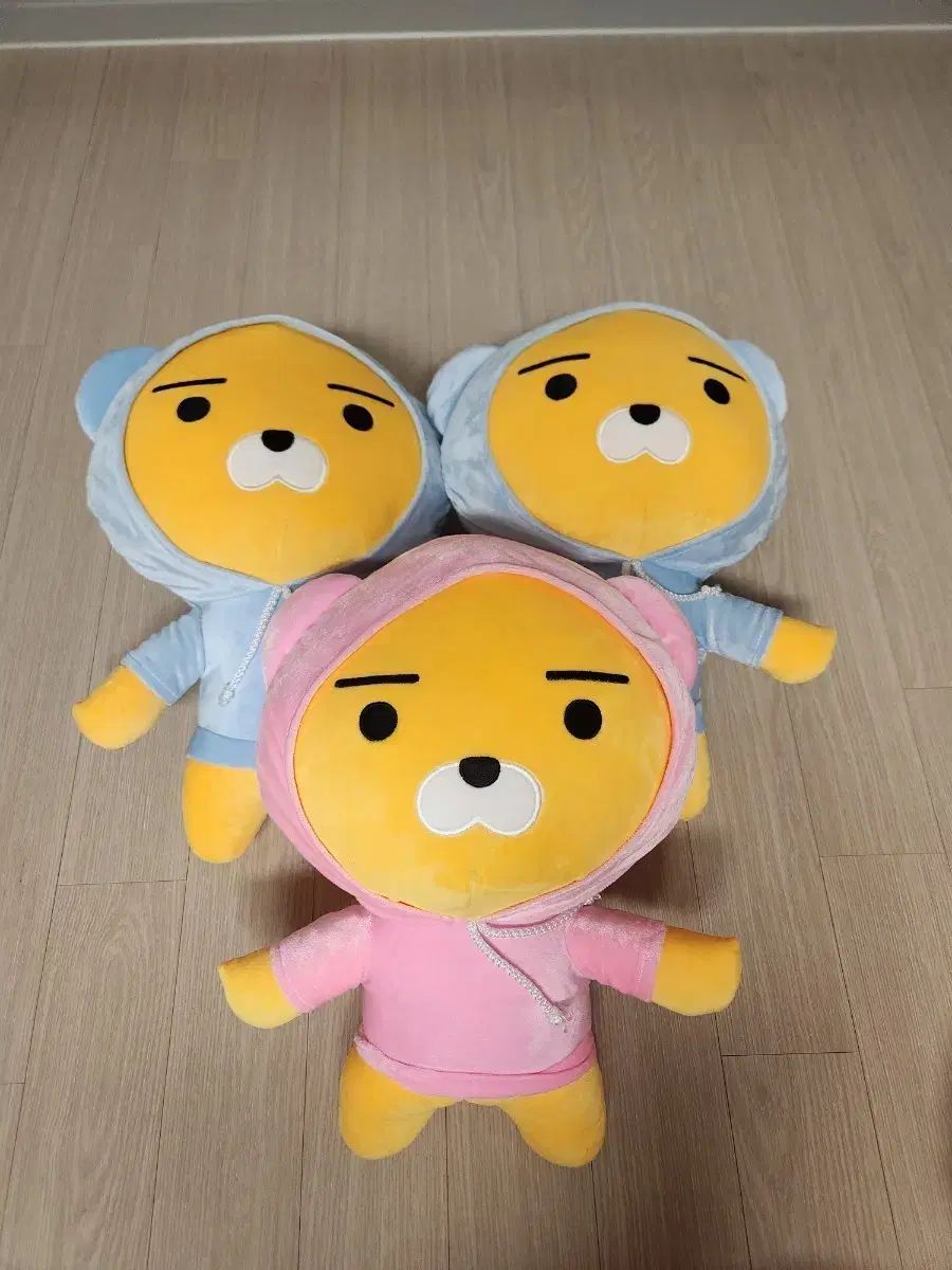 カカオフレンズ ライアン 大型 ぬいぐるみ - メルカリ