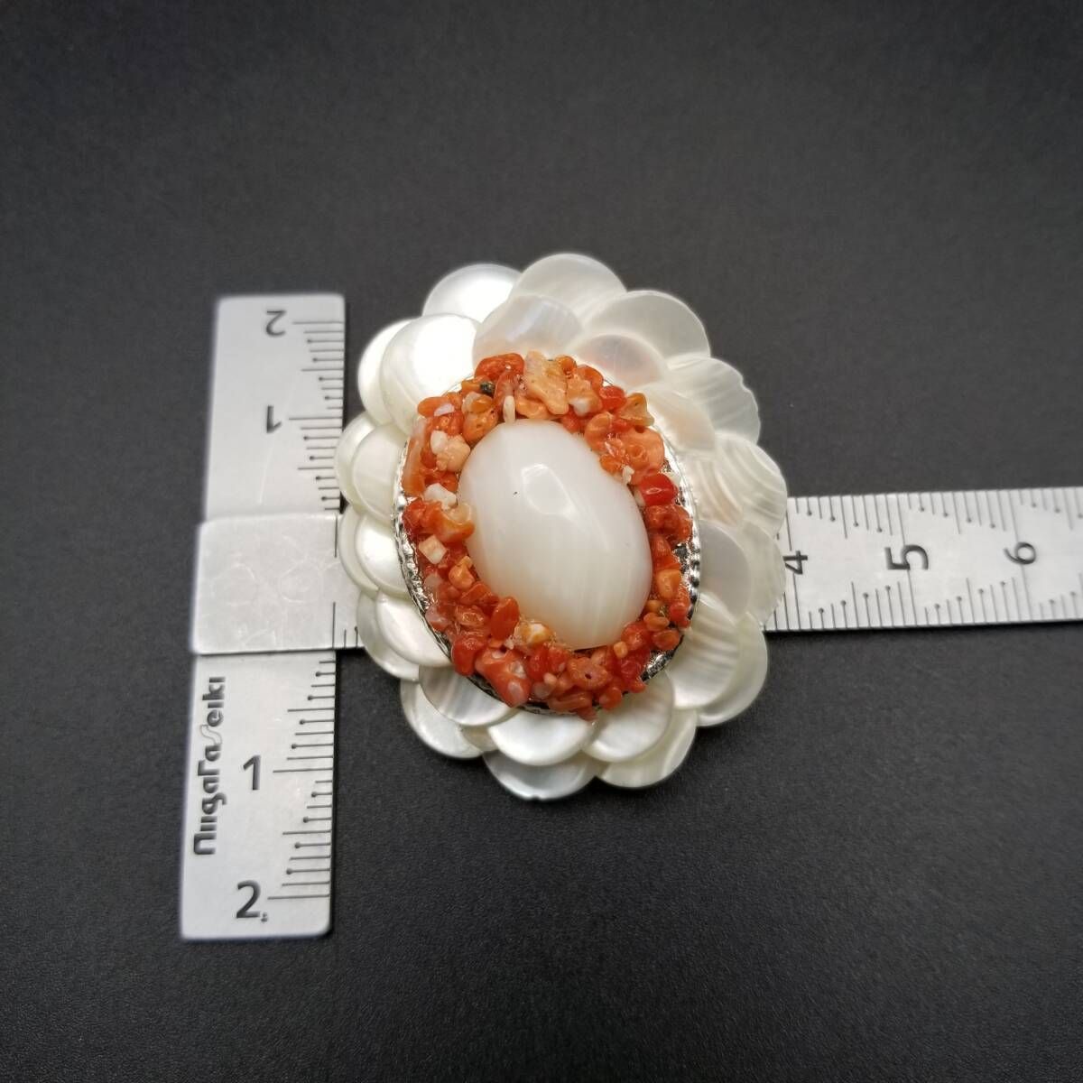 50'60's 貝/コーラル使用 ヴィンテージ フラワー ブローチ 大ぶり
