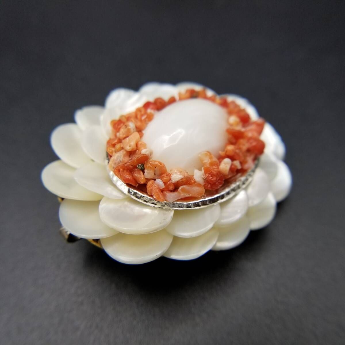 50'60's 貝/コーラル使用 ヴィンテージ フラワー ブローチ 大ぶり