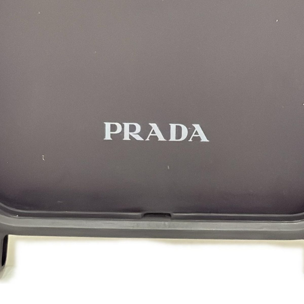 PRADA(プラダ) 携帯電話ケース美品 - 2ZH160 黒 iPhoneケース/iPhone13