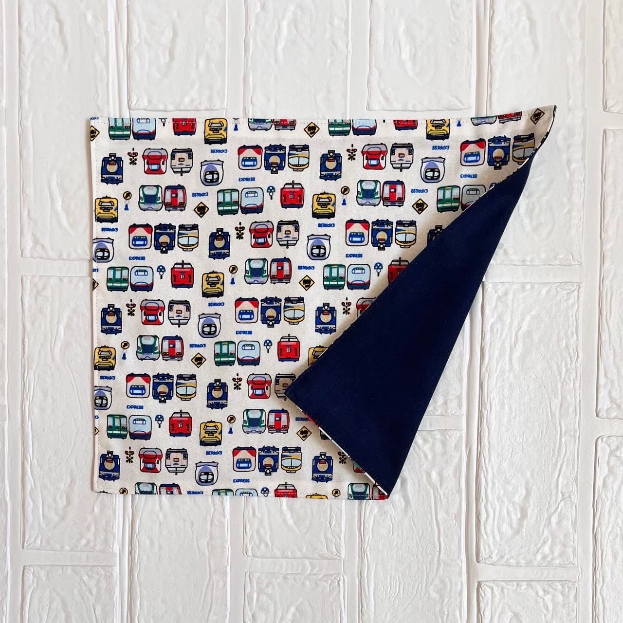 ハンドメイド 生地、紐色が選べる 給食3点セット 入園入学セット 電車