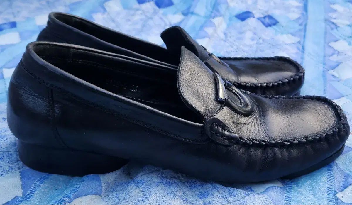 フェラガモ ガンチーニ