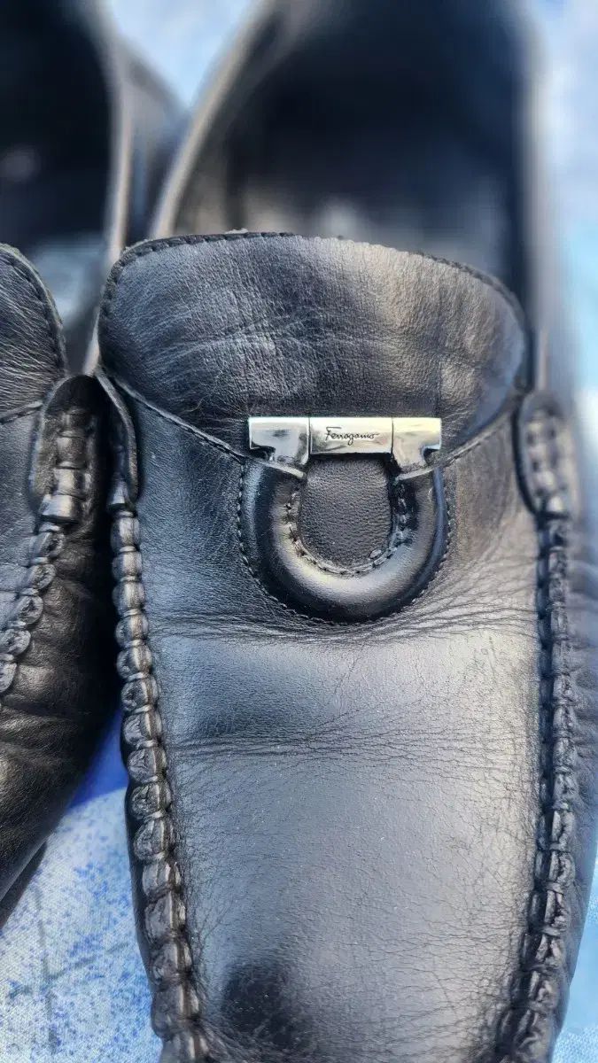 FERRAGAMO フェラガモ ガンチーニ ブラック ローファー