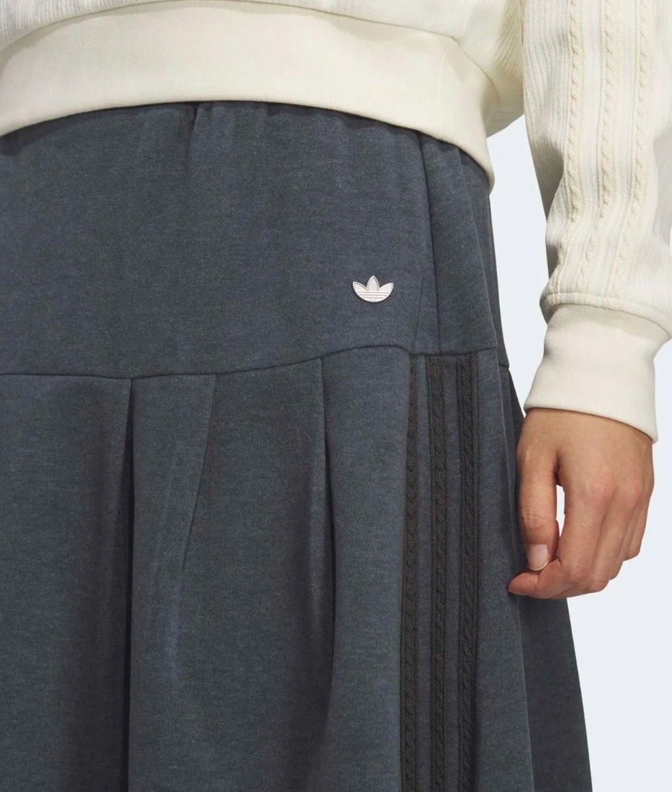 プリーツスカート