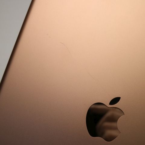 超 iPad 7 第7世代 wi fiモデル 32 GB ゴールド 本体 04000