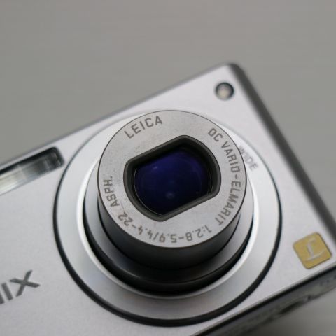  超 DMC FX 37 プレシャスシルバー Panasonic LUMIX デジカメ 本体 04000 コンパクトデジタルカメラ デジタルカメラ