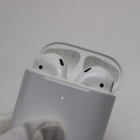 美品 Airpods 第2世代 ホワイト 即日発送 Apple 土日祝発送OK 04000