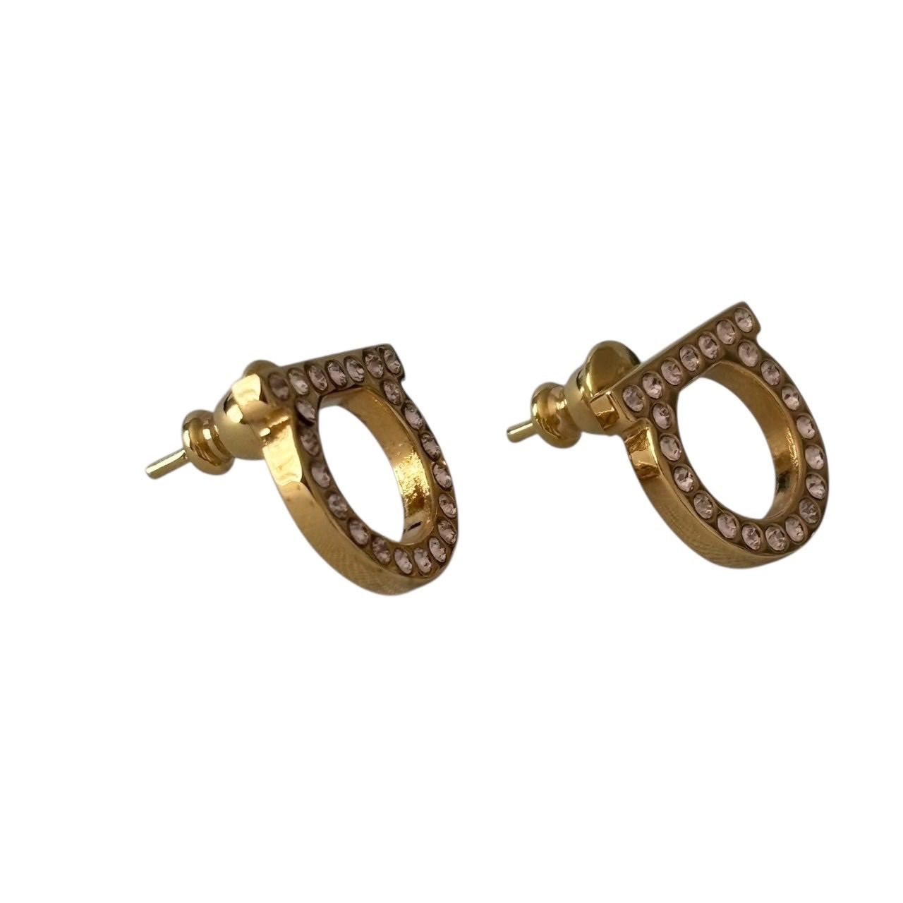 フェラガモ フェラガモ ガンチーニ ラインストーンピアス GP ゴールド