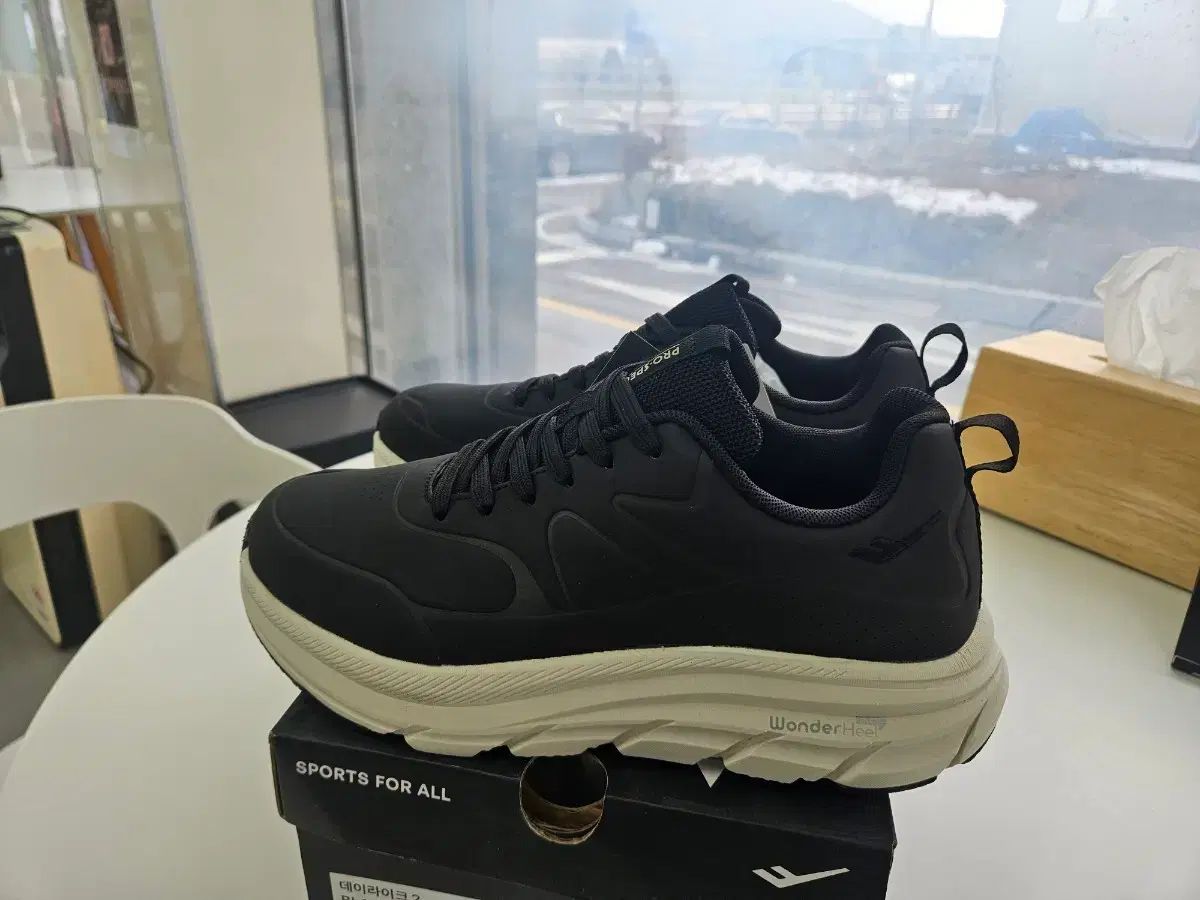 靴 - プロスペックス 255 スニーカーです