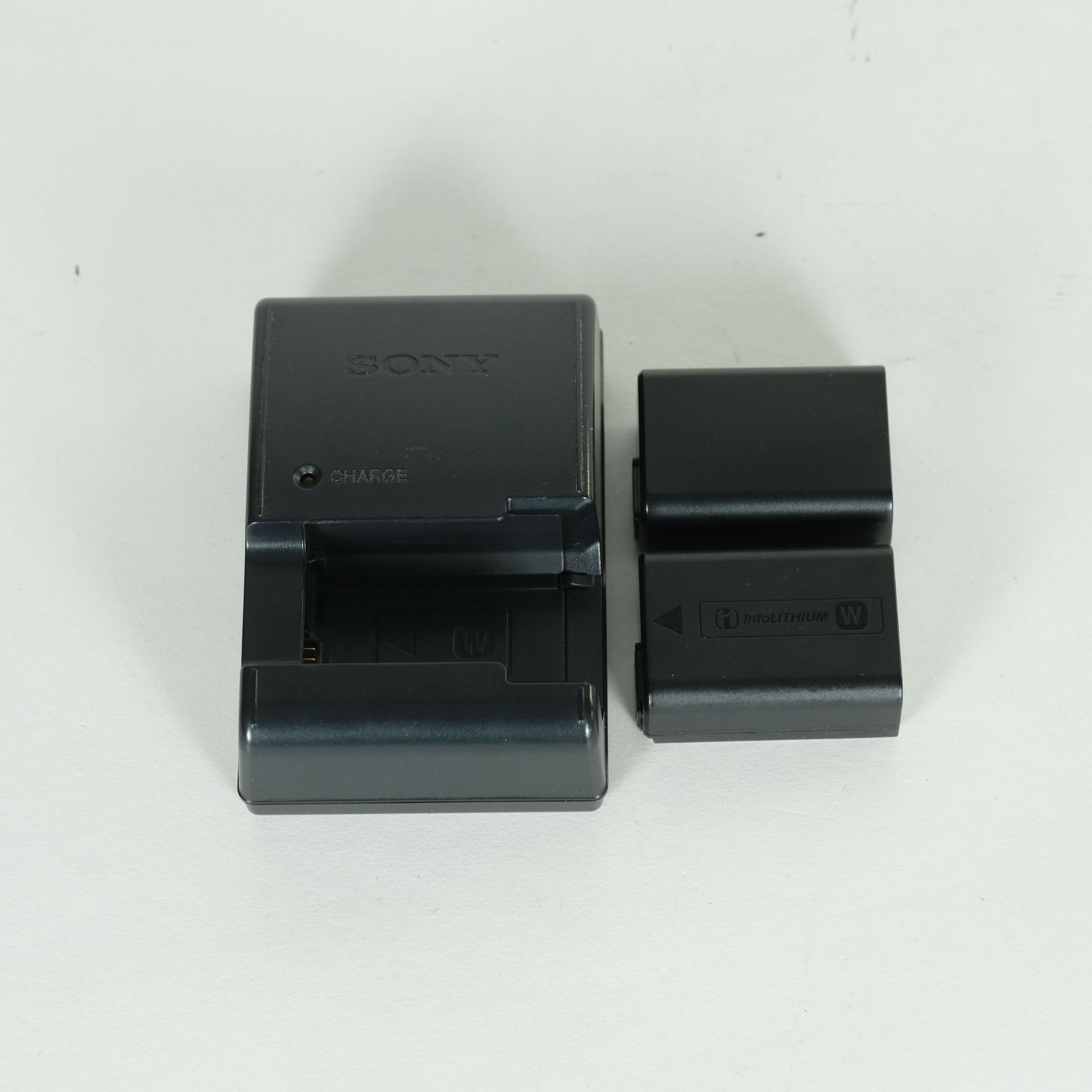 ◆シャッター数:14,779回・美品◆ Sony ILCE-7M2 α7 II ☆ジャンク☆ 通電シャッターOK! SONY ソニー α 7II ILCE-7M2 ミラー