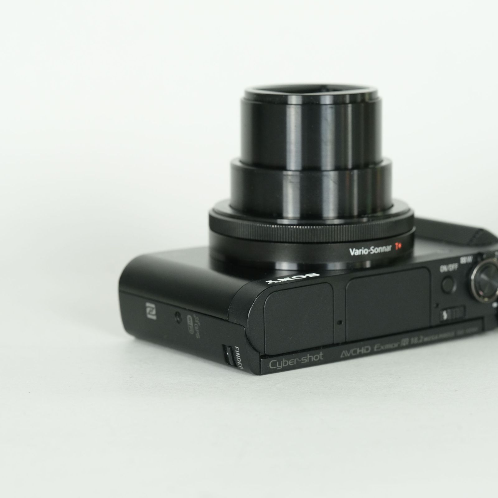 コンパクトデジタルカメラ