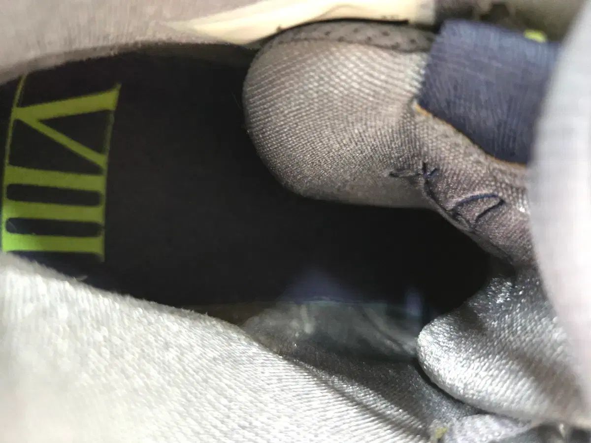 バスケシューズ