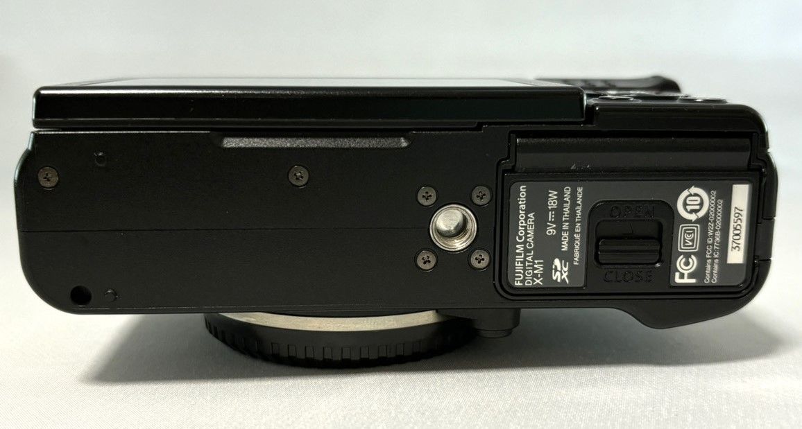  Fujifilm X M 1 XM ブラック ボディ ミラーレスカメラ ミラーレス一眼 ミラーレス一眼 デジタルカメラ