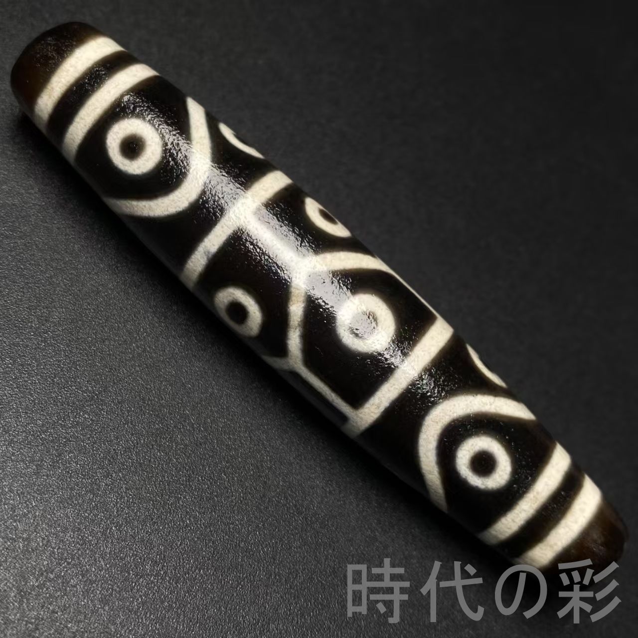 中国古美術・藏區老料・開片龍紋二眼天珠・西蔵手工芸・天然石・瑪瑙・闢邪消災・根付 中国古美術・藏區老料・開片龍紋二眼天珠・西蔵