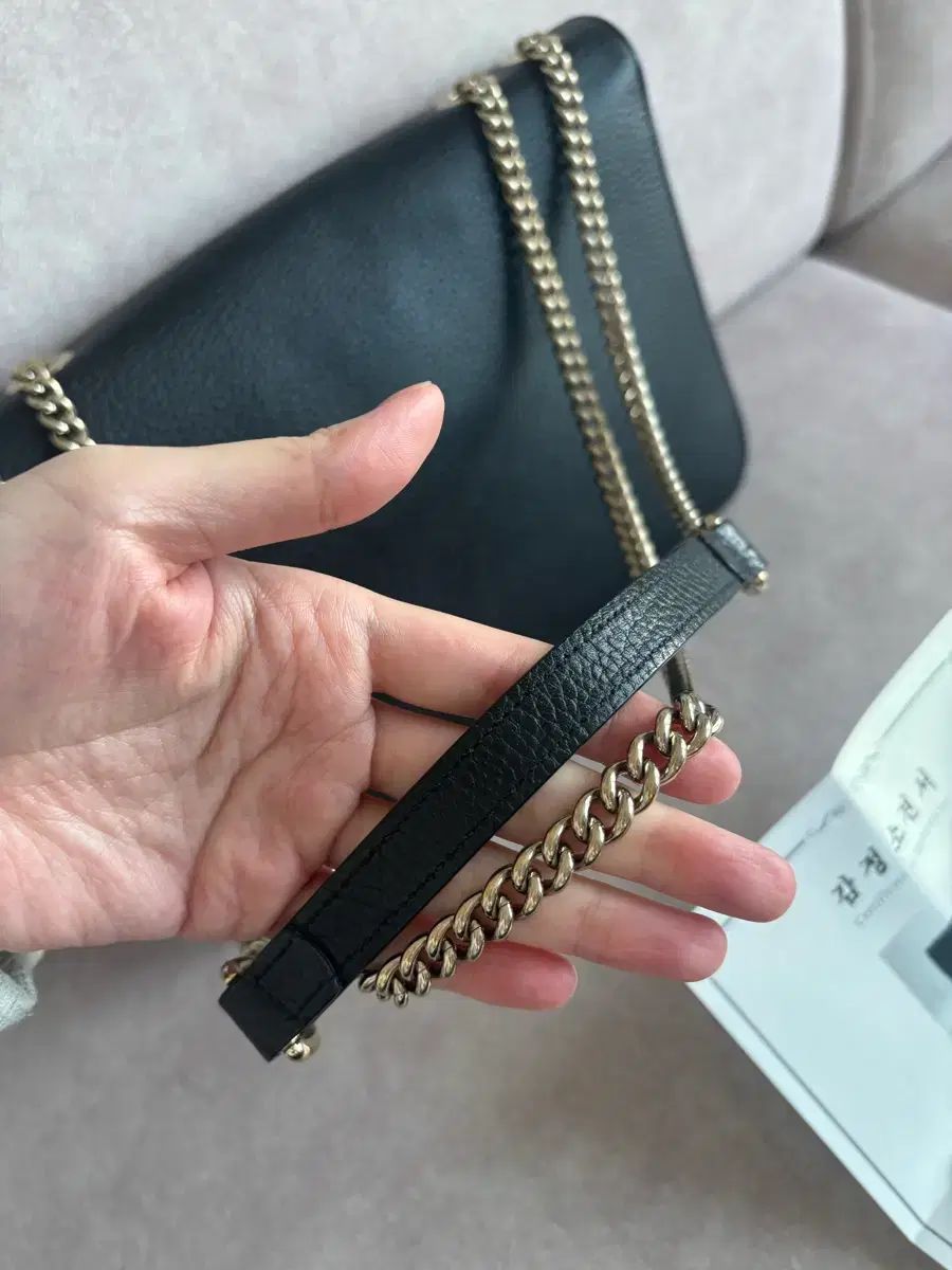 ショルダーバッグ