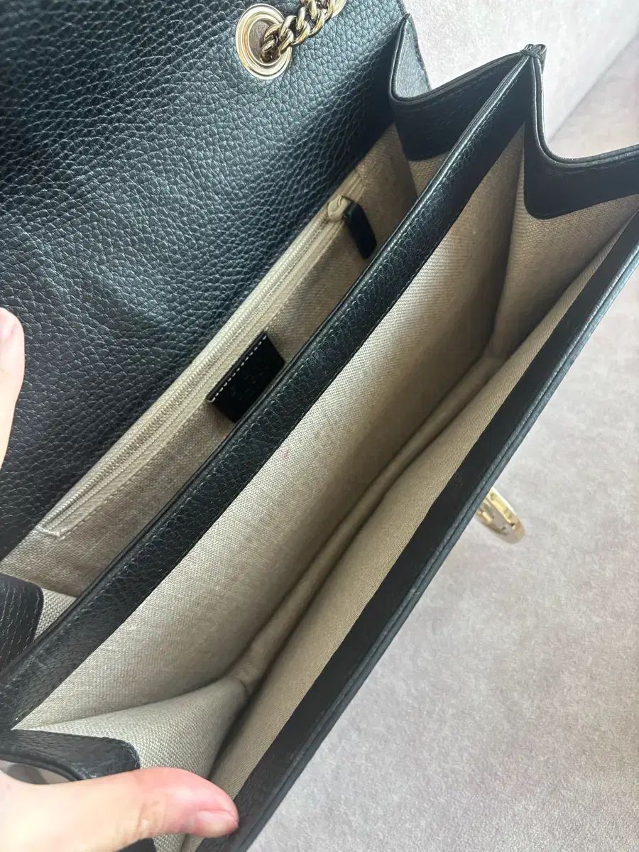  グッチ ブラック チェーン ショルダーバッグ ショルダーバッグ ショルダーバッグ