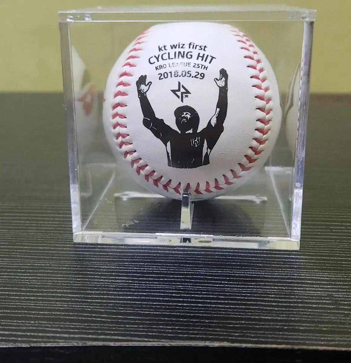 kbo サイン入りボール kt ロハス サイクルヒット 記念球