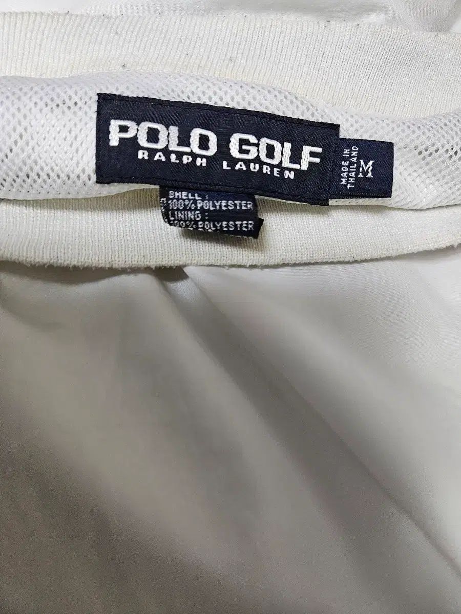 ゴルフ ウィンドブレーカー