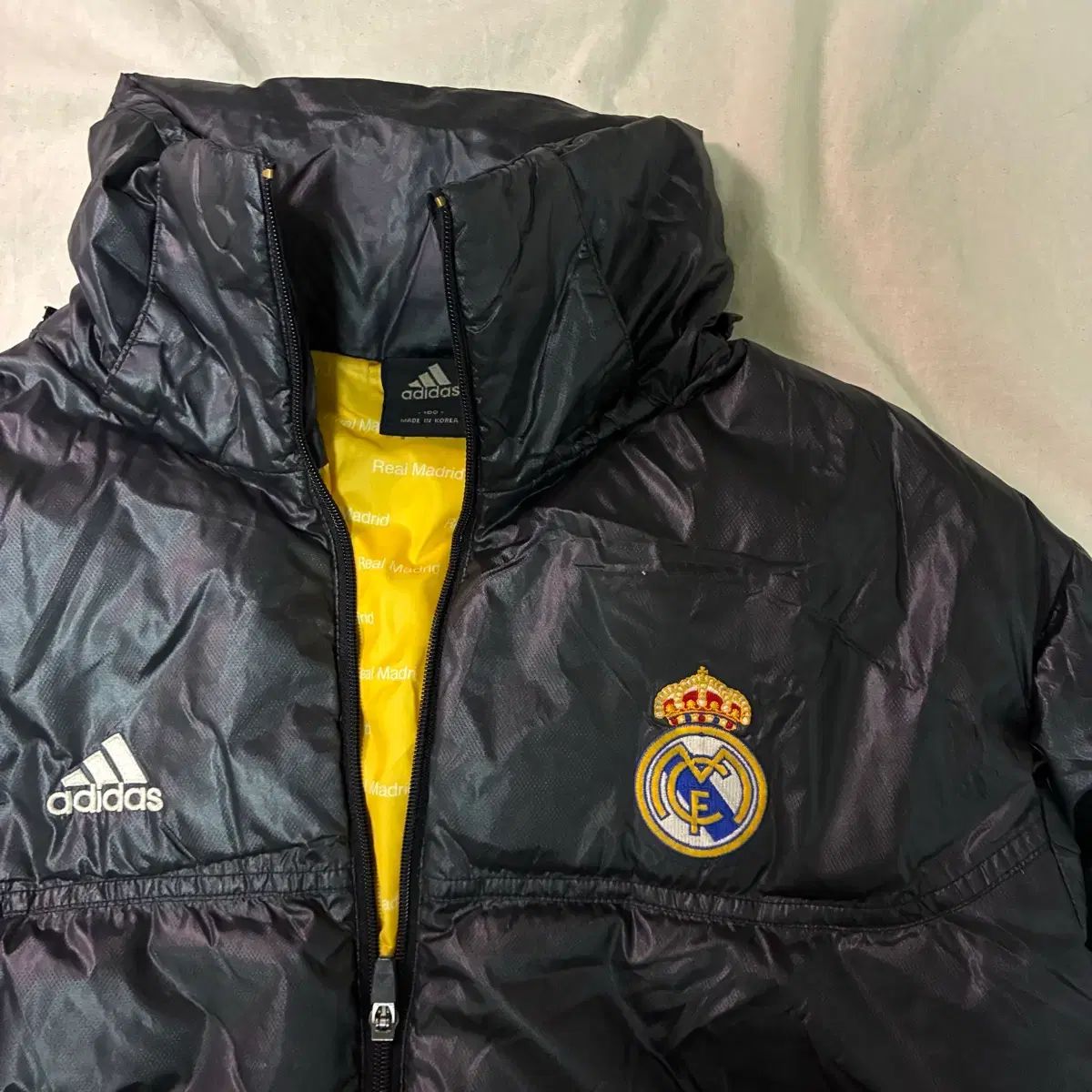 アディダス レアルマドリード ダウン ブラック - メルカリ