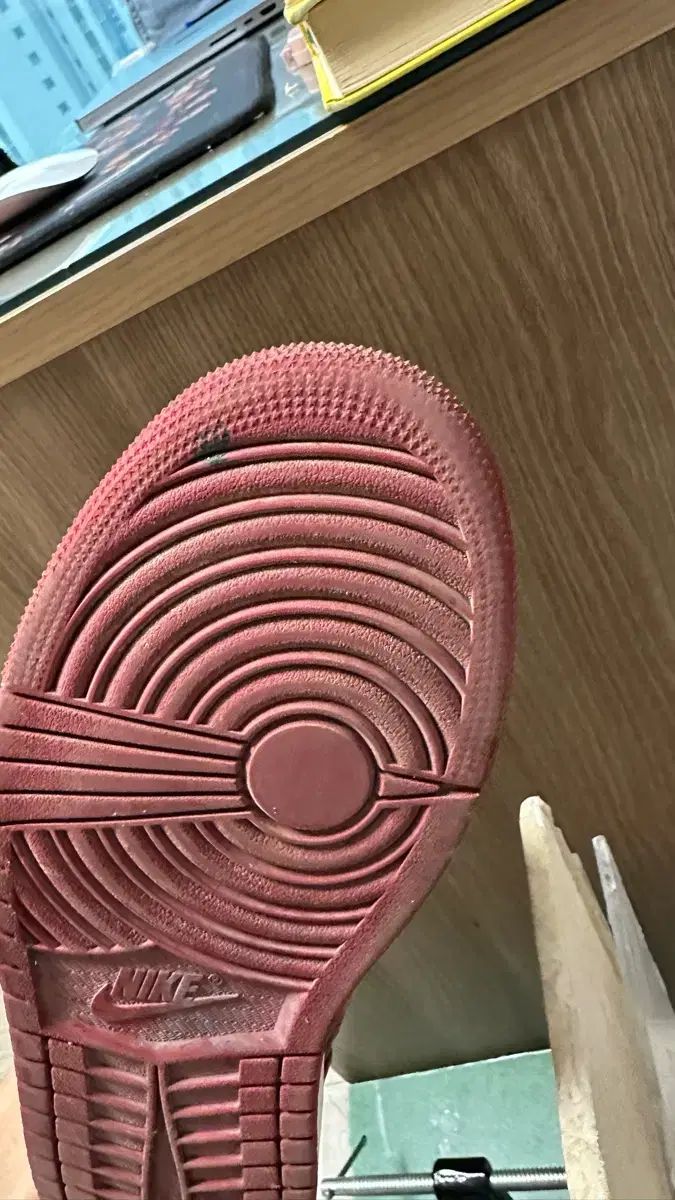 ジョーダン1 ミッド ブレーザー 275