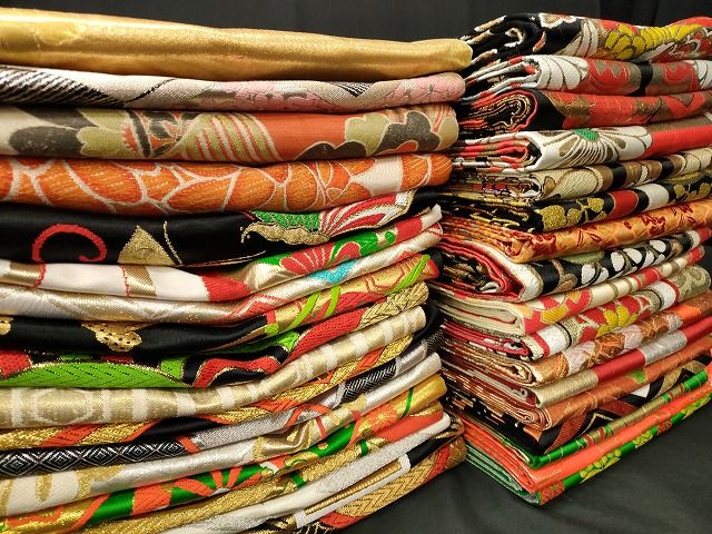 子供帯 まとめて 35点 鳳凰 蝶 花柄 楽器 毬 アンティーク 金糸 など 着用 多数 あり se 3878