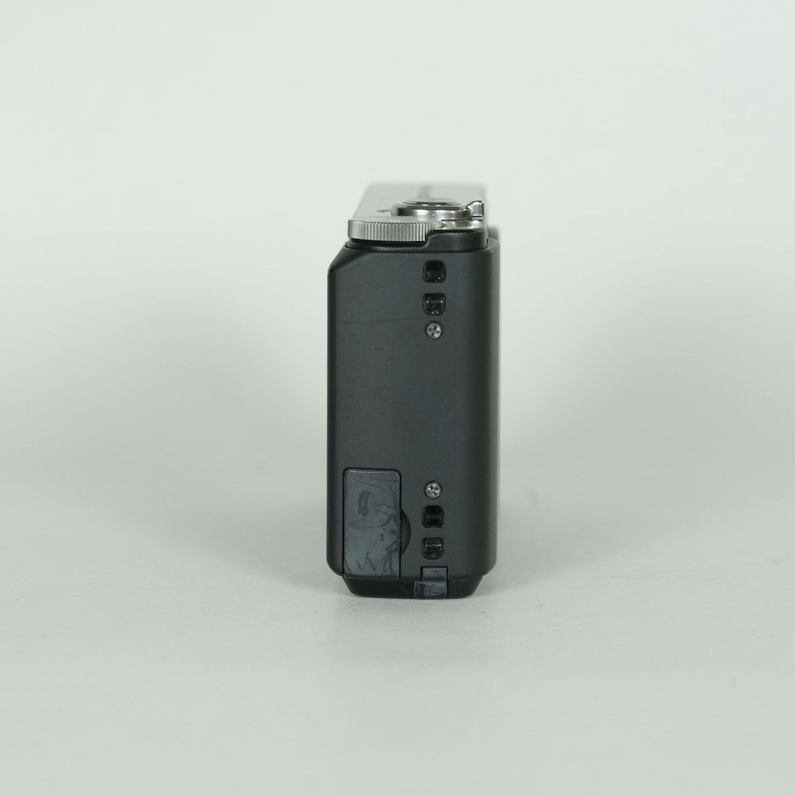 tone コンパクトデジタルカメラ