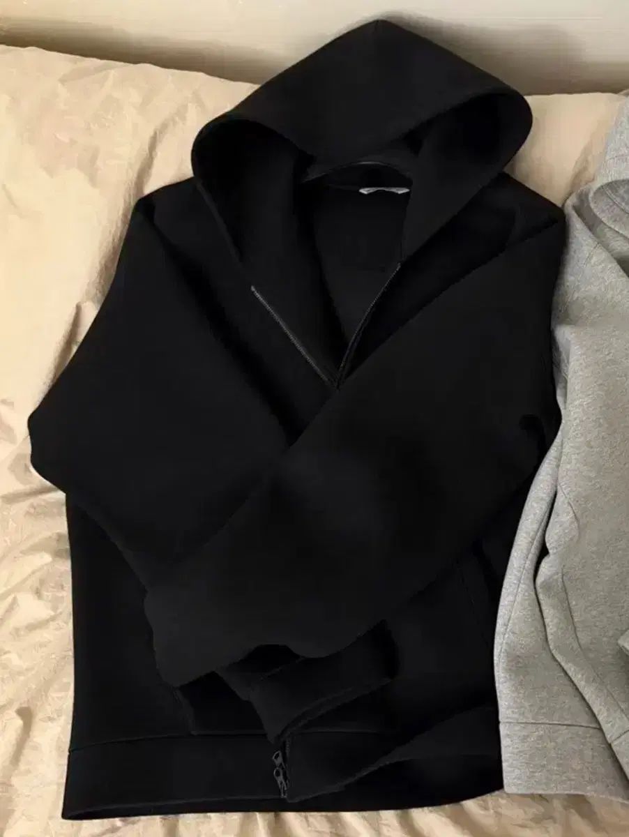 BLANK ROOM フードジップアップ 3