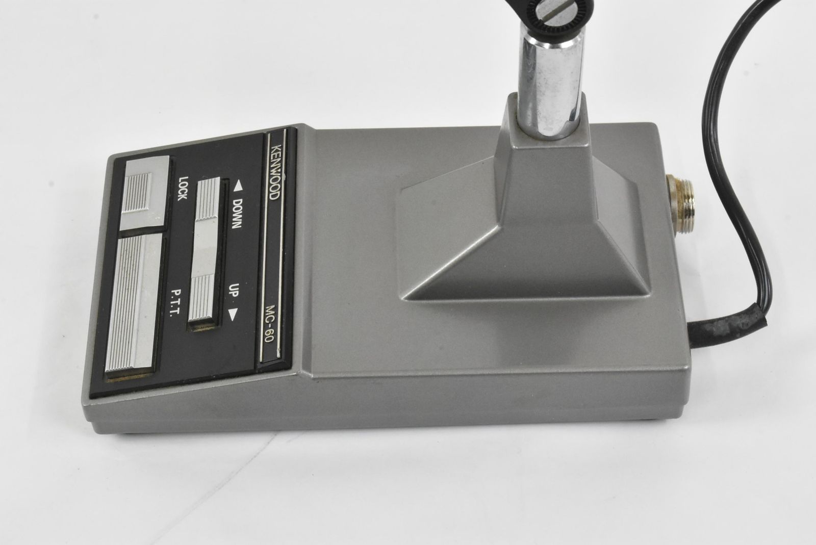 【極美品】ケンウッド MC-60 ダイナミック型スタンドマイク 8ピン ジャンク KENWOOD MC-60 ダイナミックスタンドマイク 8ピン