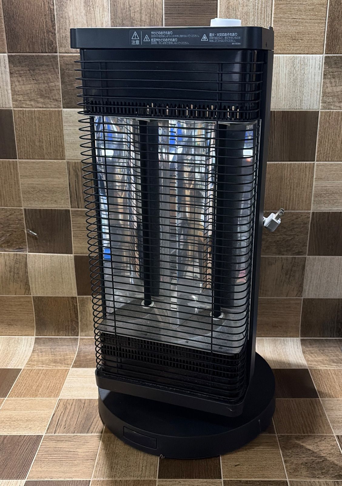 DAIKIN ダイキン 遠赤外線暖房機 セラムヒート H 2018年製 品