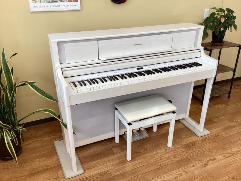 メンテナンス＆クリーニング済み ローランド LX 705 GPSR SHIRO 白木調仕上げ 2019年製 電子ピアノ 88鍵盤 木製鍵盤 Roland LXシリーズ 千葉 東京 神奈川 埼玉 愛知 電 の配送設置込