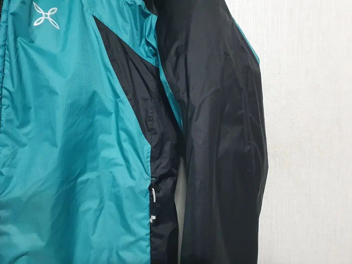 レディース 44 55 MONTURA アウター