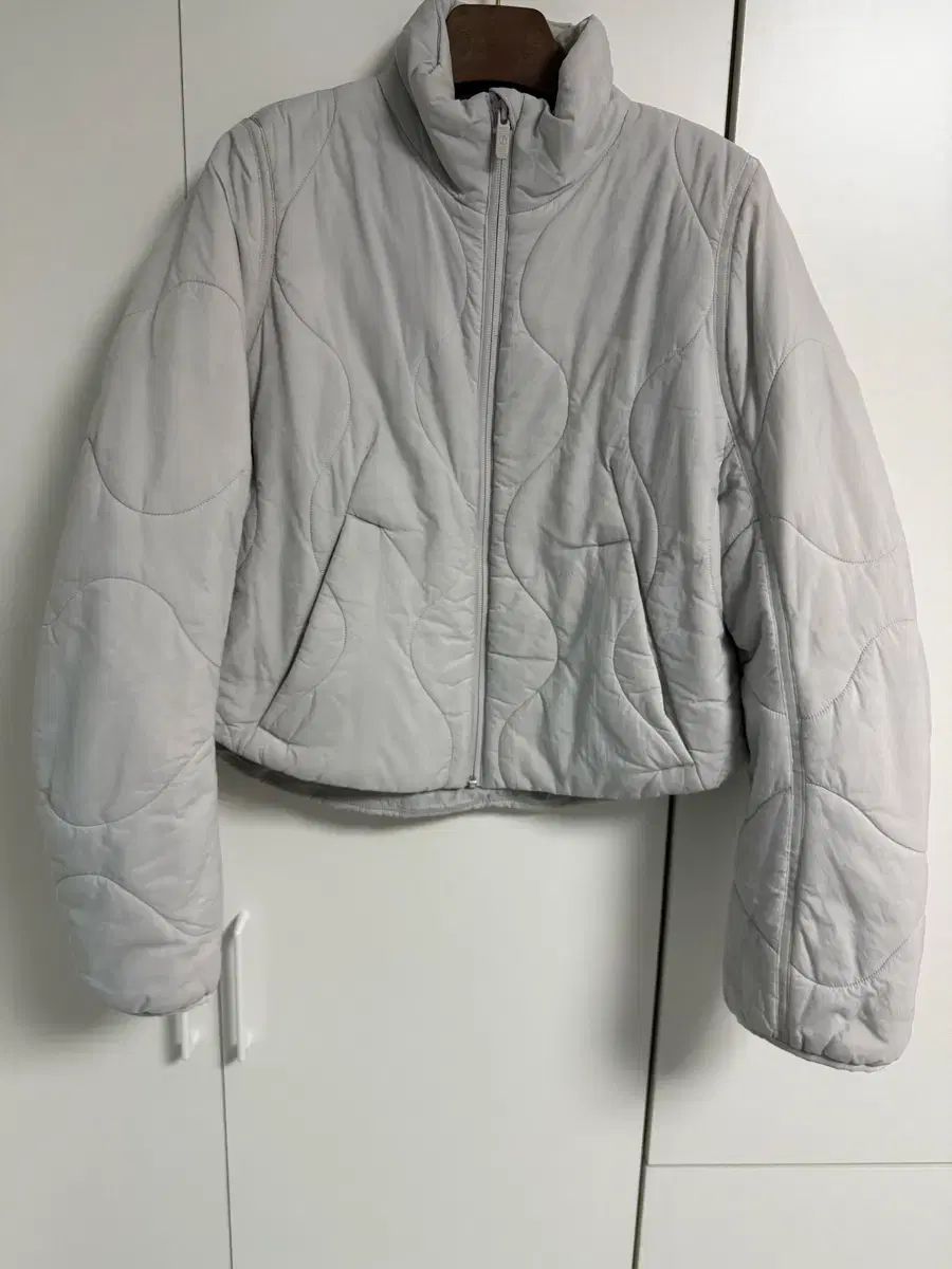  ルルレモン キルト ライト インサレーション ジャケット ヨガウェア ヨガ ピラティス