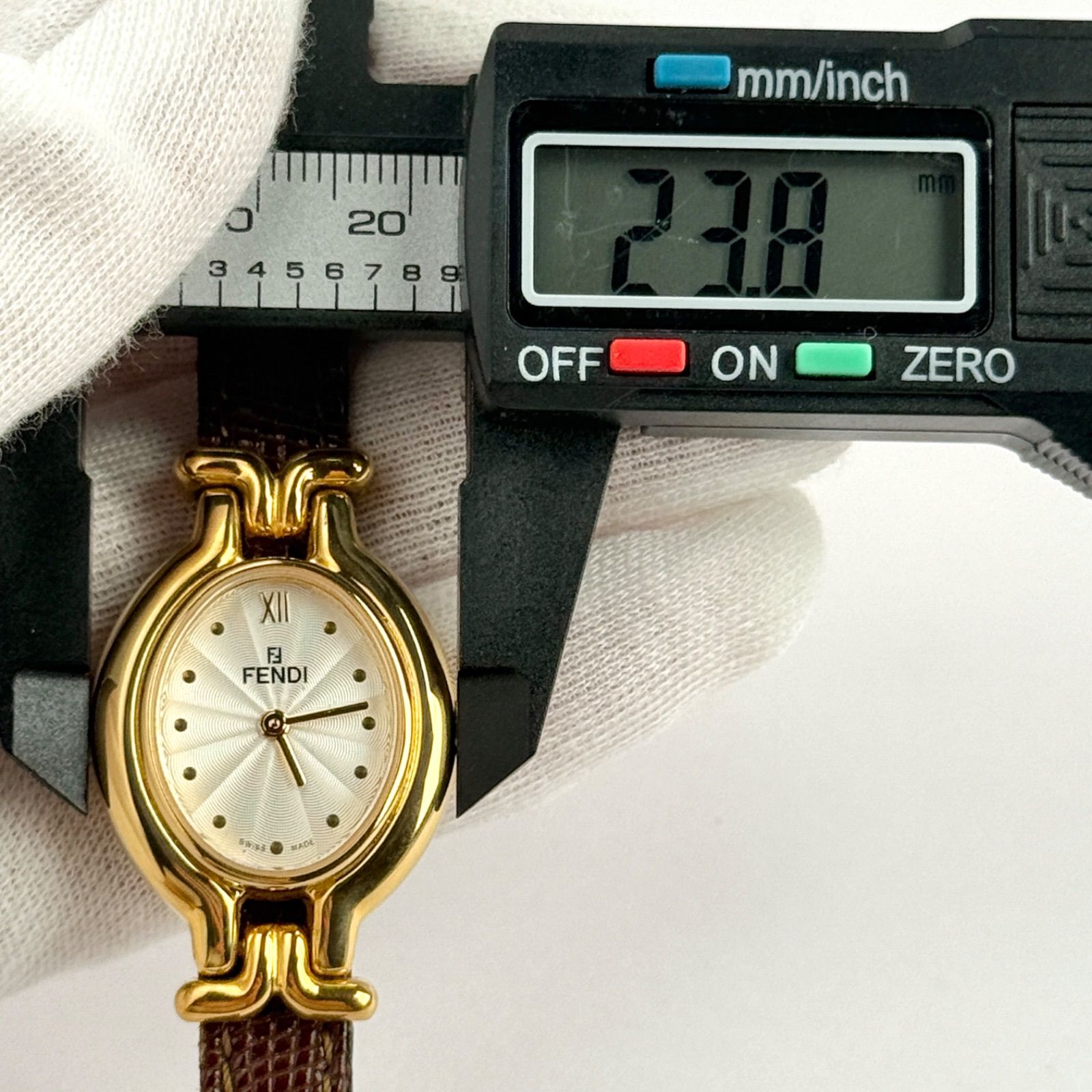 フェンディ 640L カメレオン 新品電池 レディース 腕時計 545 - メルカリ