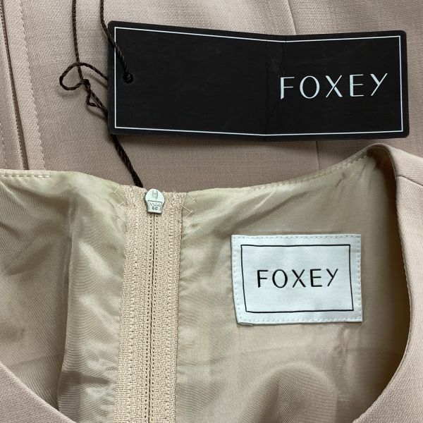 ◇ フォクシー Foxey ひざ丈ワンピース ノースリーブ クルーネック