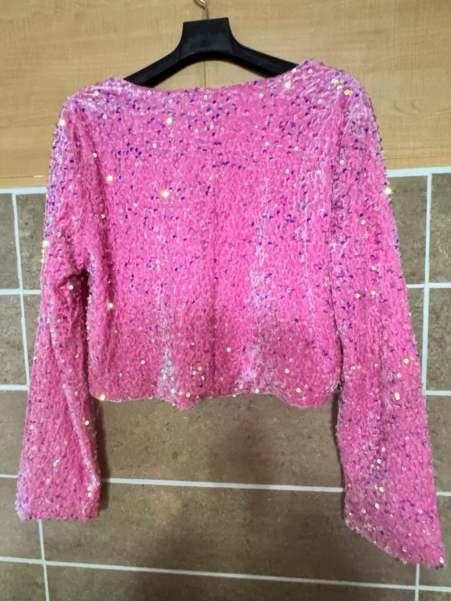 ピンク スパンコール 長袖 Tシャツ