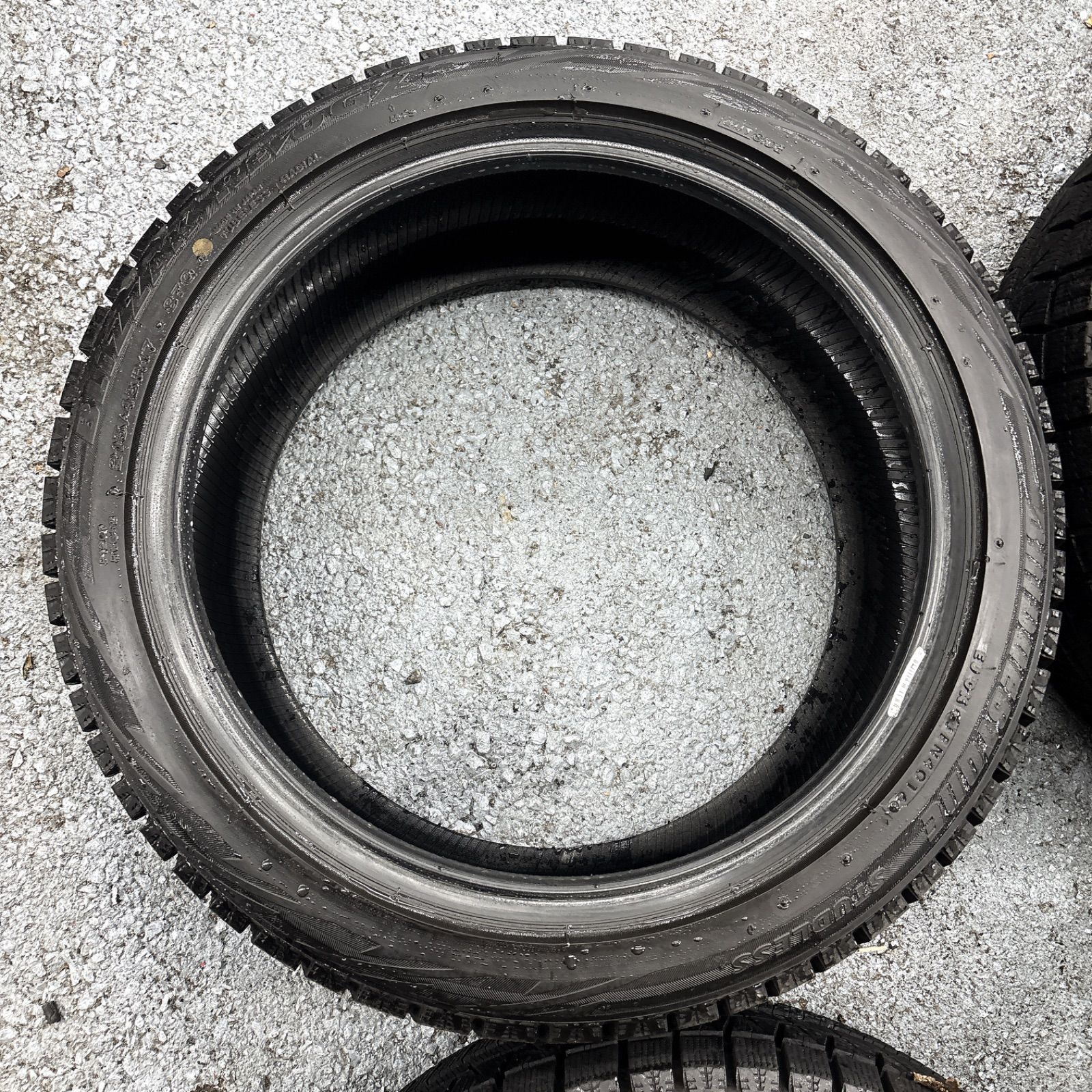 ブリザック 215 45 R 17 タイヤ4本セット