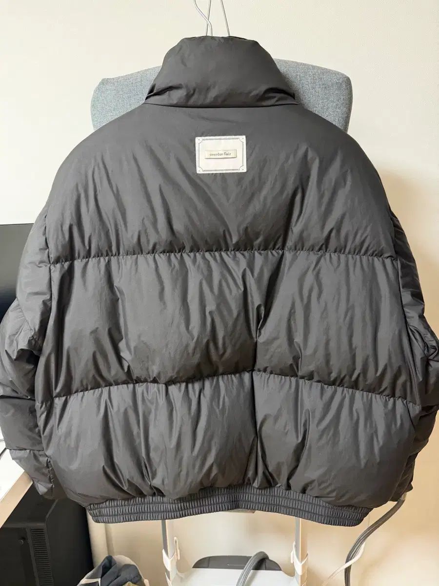 オーバーデューフ グロッシー ダウン パディング