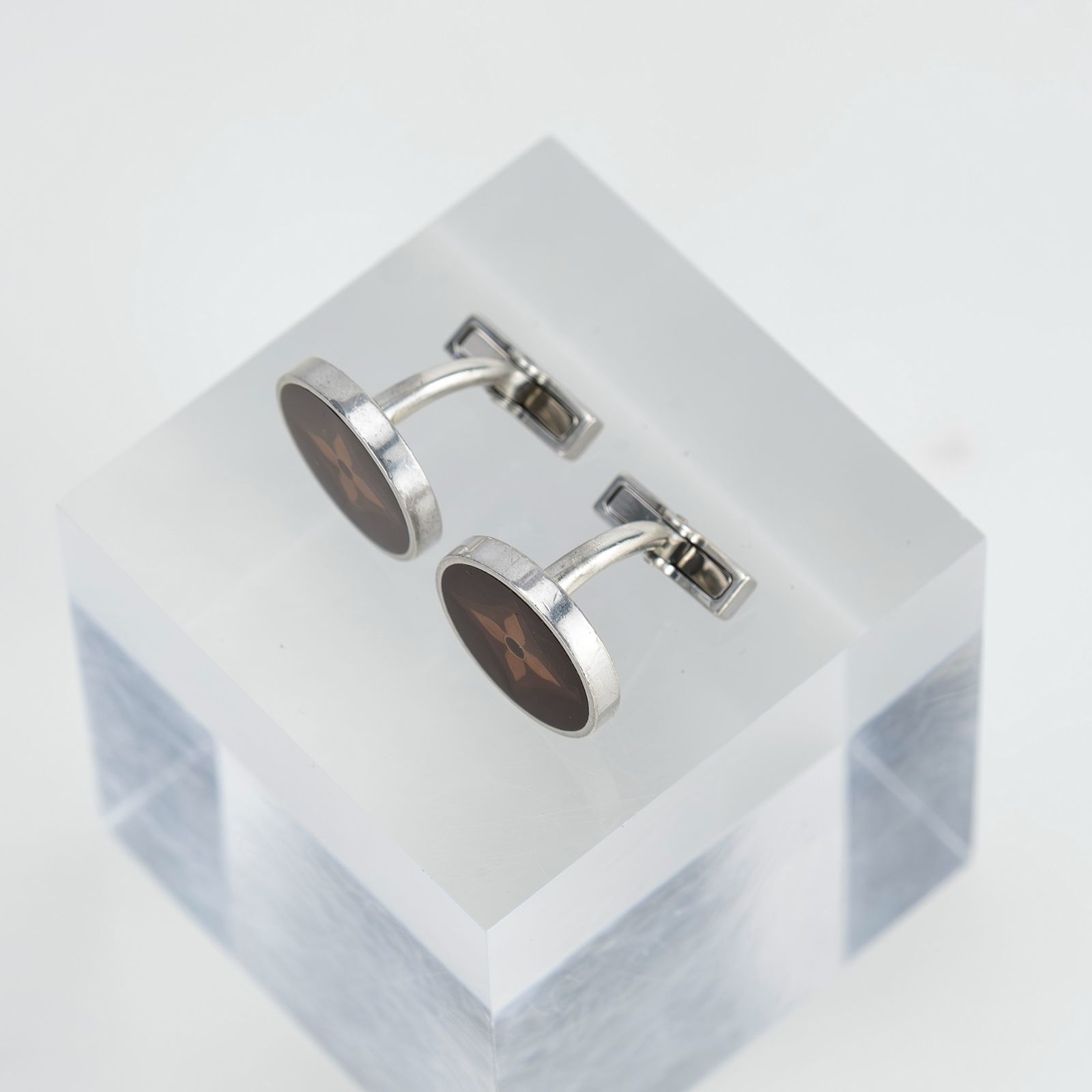 ルイ・ヴィトン LOUIS VUITTON ブトン・ドゥ・マンシェット フルール